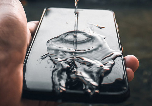 get water out of phone